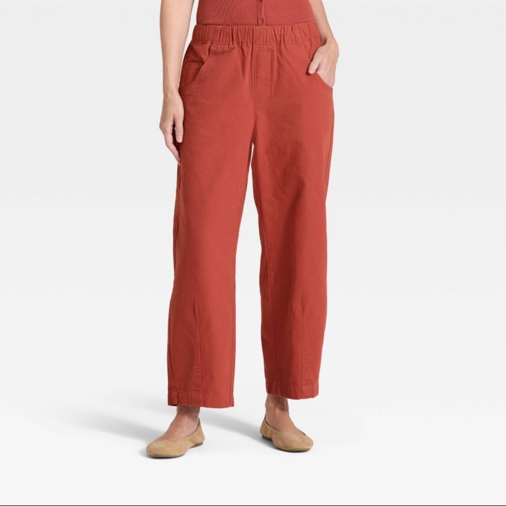 Universal Thread™ Women's Mid-Rise Barrel Leg Pull-On Pants - Rust All Sizes